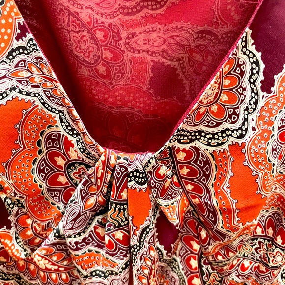 AnnTaylor Loft dress shirt. Lined. size 2 - Picture 2 of 4